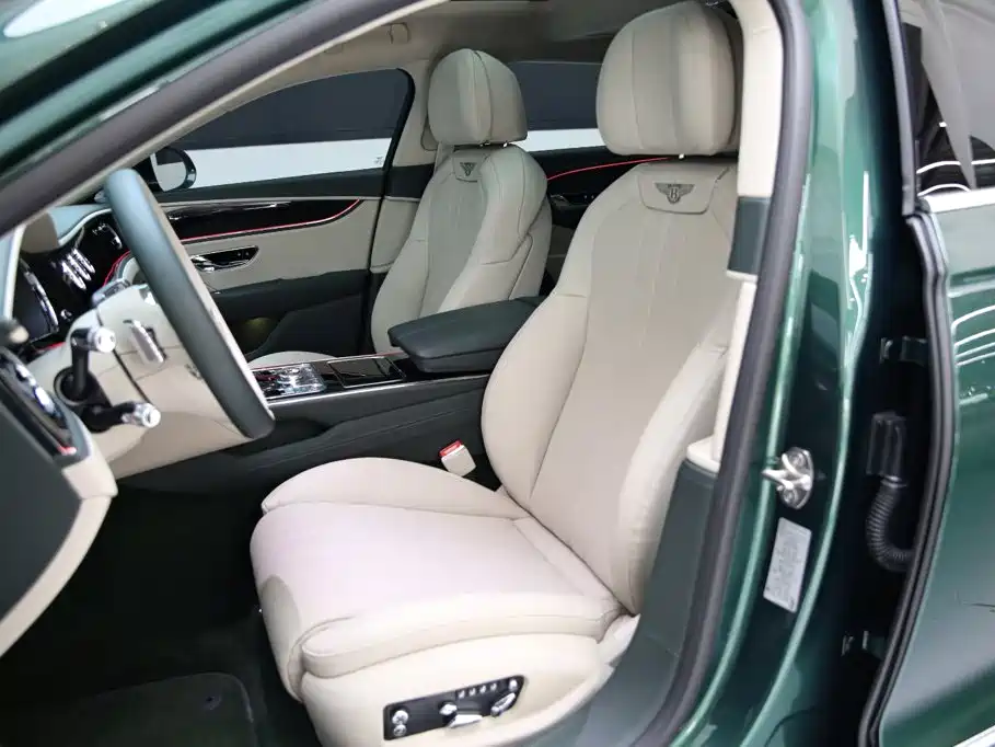 Bentley Flying Spur — миниатюра 11