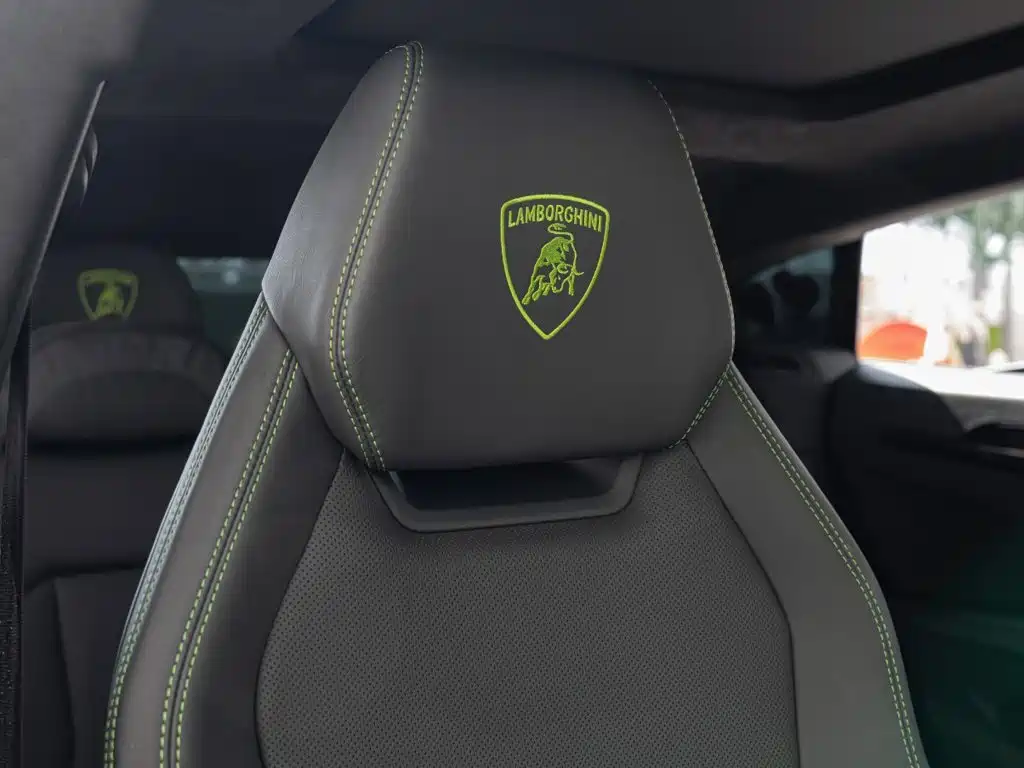 Lamborghini Urus — миниатюра 21