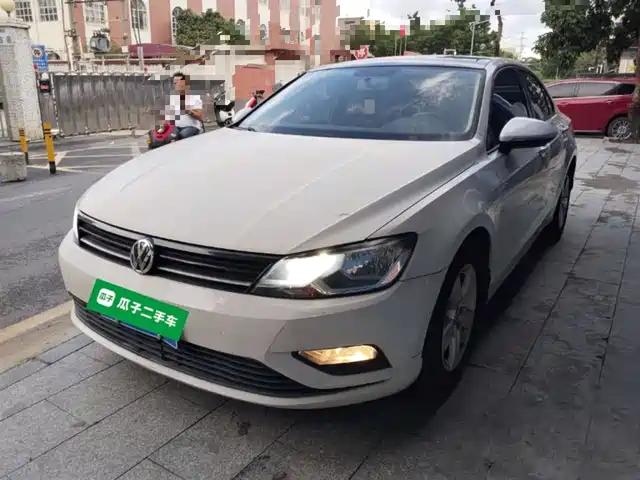 VOLKSWAGEN LINGDU 2018