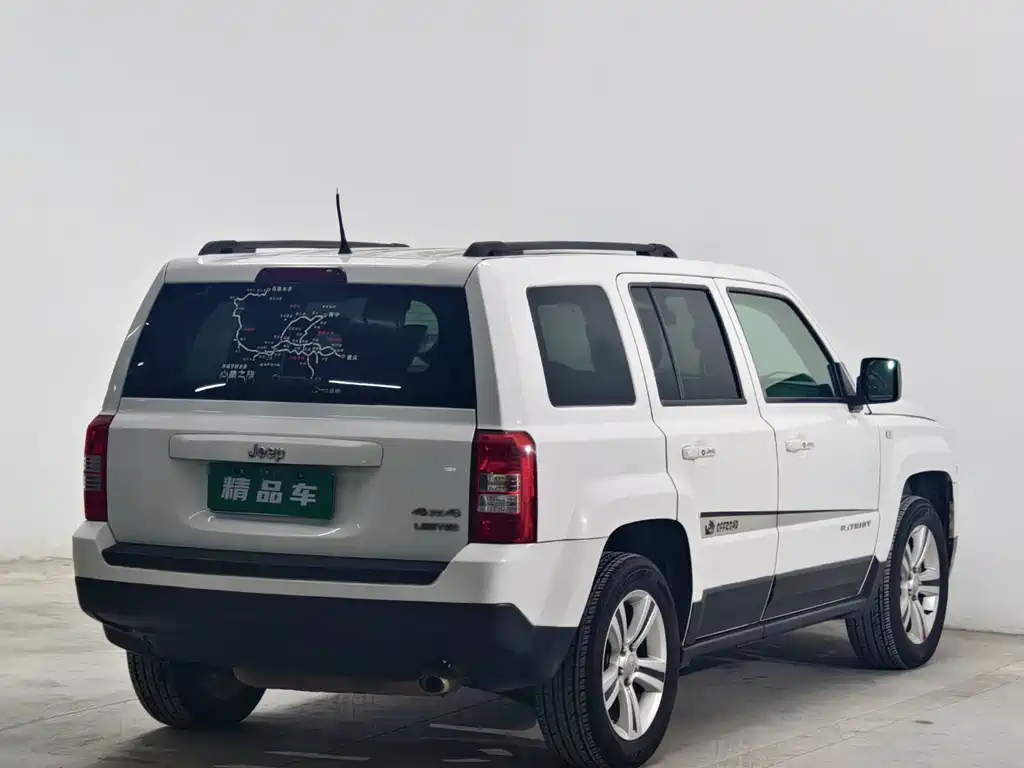 Jeep Patriot — миниатюра 4