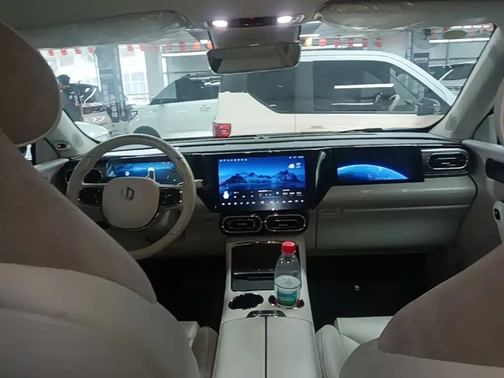 Leapmotor Leapmotor C11 — миниатюра 10