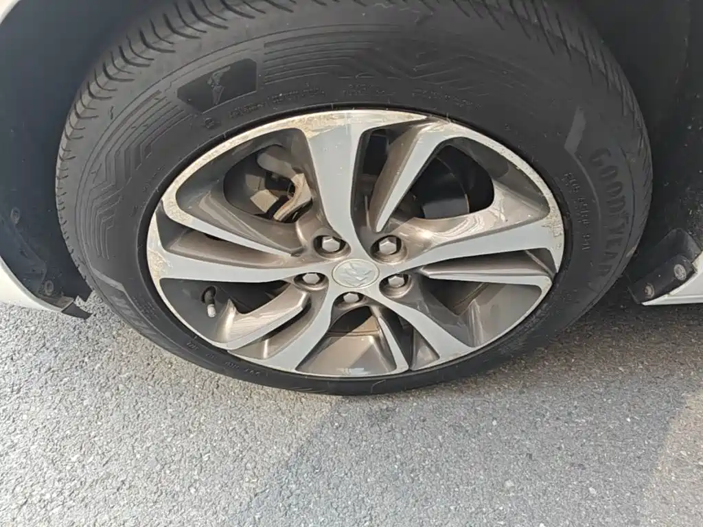Buick Verano — миниатюра 23