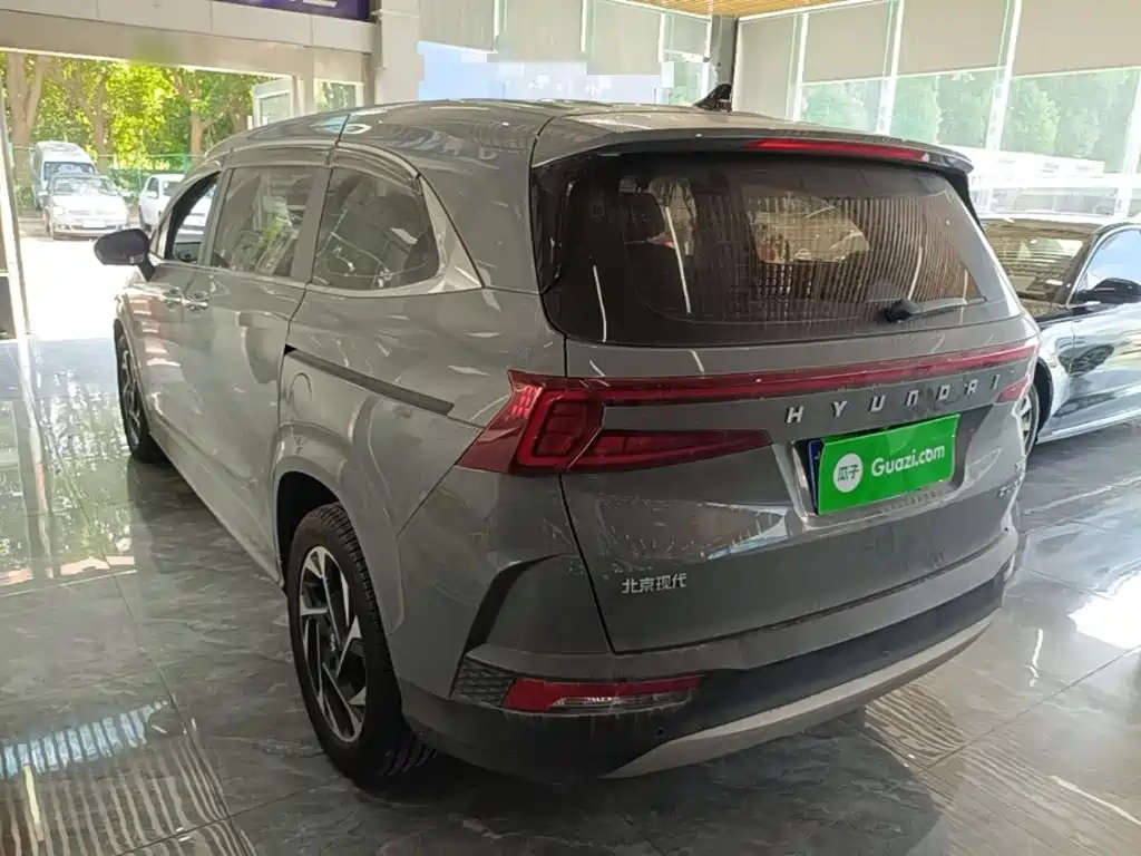 Hyundai Custo — миниатюра 5