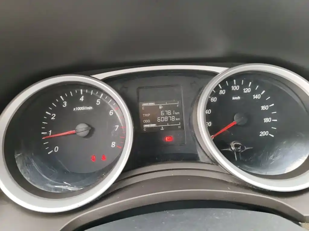 Wuling Hongguang — миниатюра 12