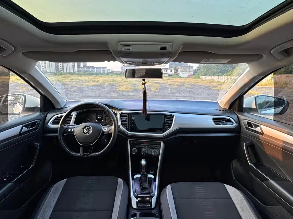 Volkswagen T-Roc — миниатюра 5