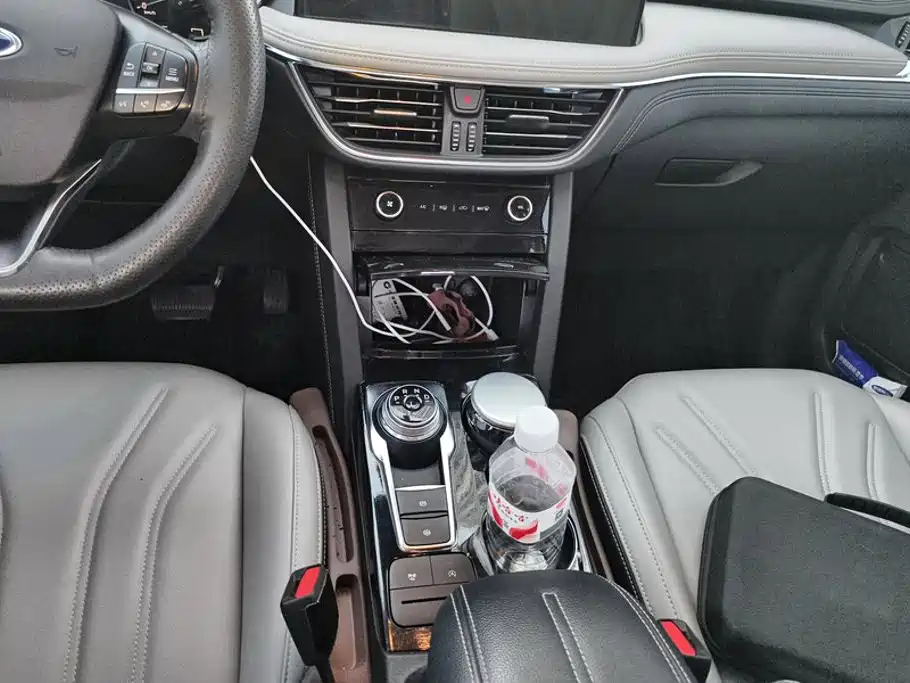 Ford Escape — миниатюра 16