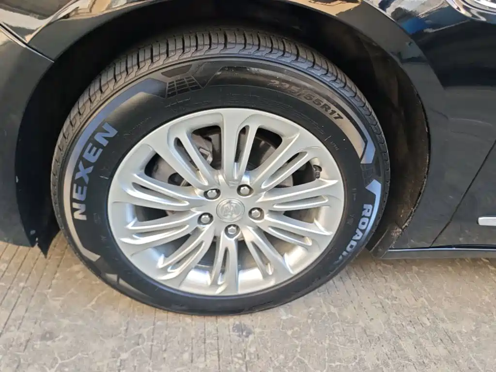 Buick LaCrosse — миниатюра 23