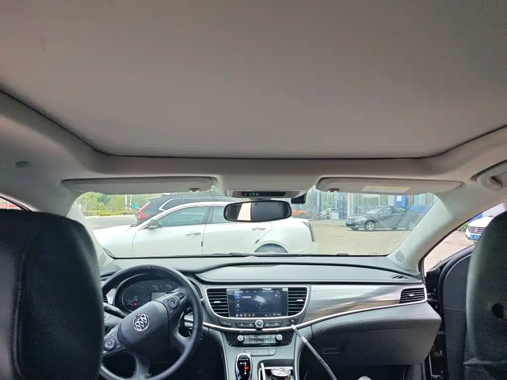 Buick LaCrosse — миниатюра 14