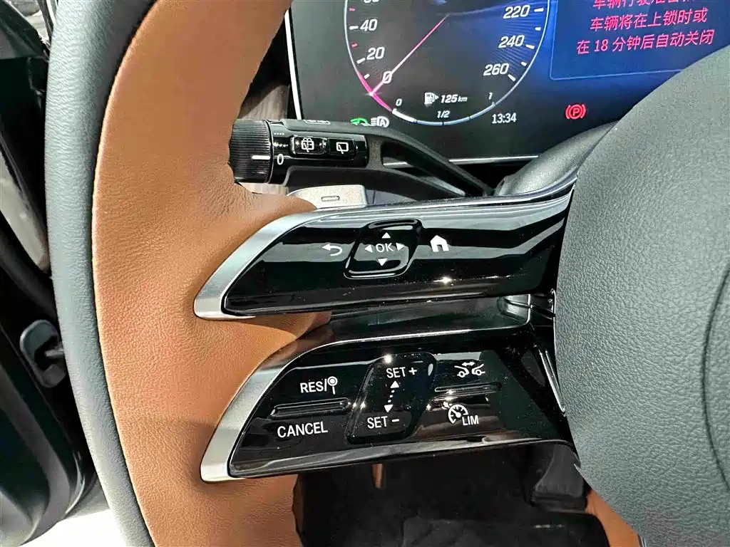 Mercedes-Benz GLC — миниатюра 9