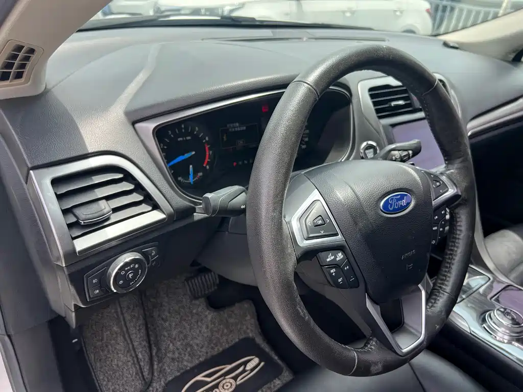 Ford Mondeo — миниатюра 4
