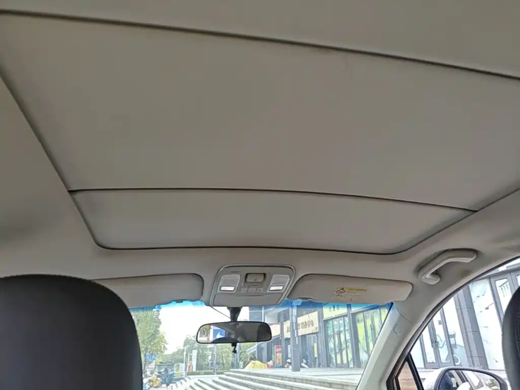 Geely Emgrand GS — миниатюра 18