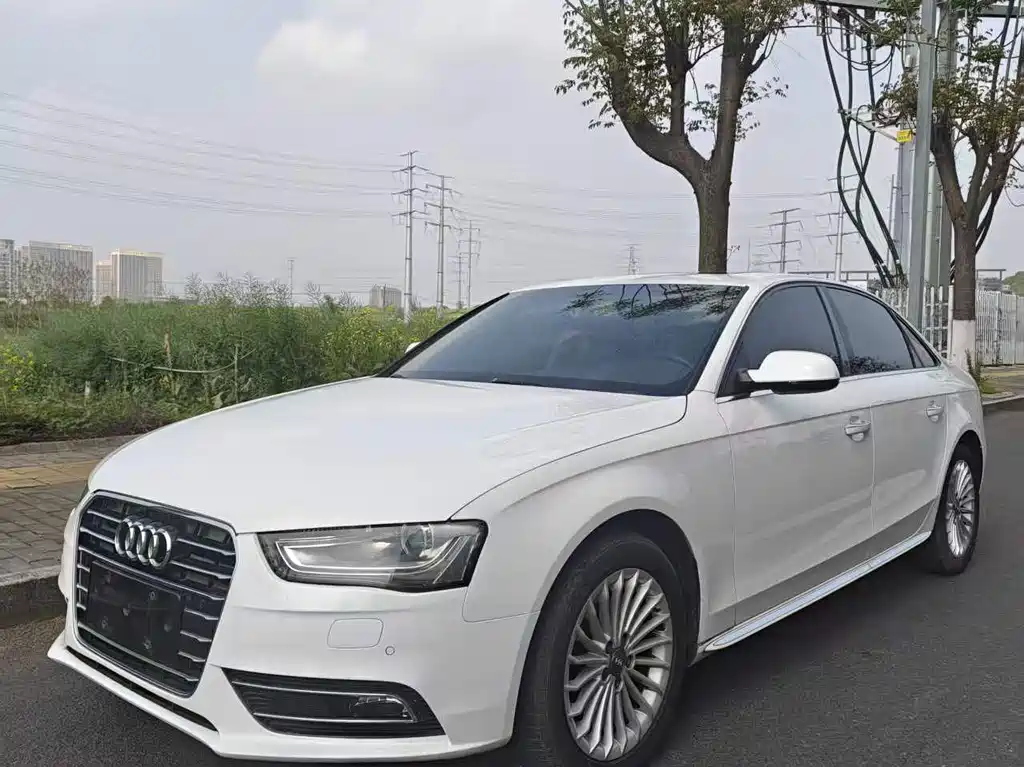 Audi A4L 2016