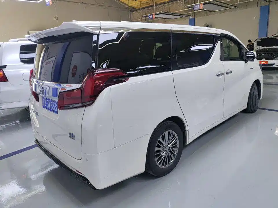 Toyota Alphard Hybrid 2.5L Premium Edition, фото 2