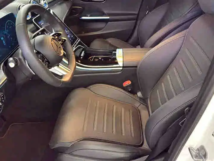 Mercedes-Benz C-Class — миниатюра 3