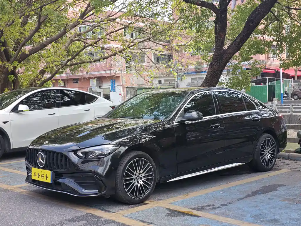 Mercedes-Benz C-Class 2024