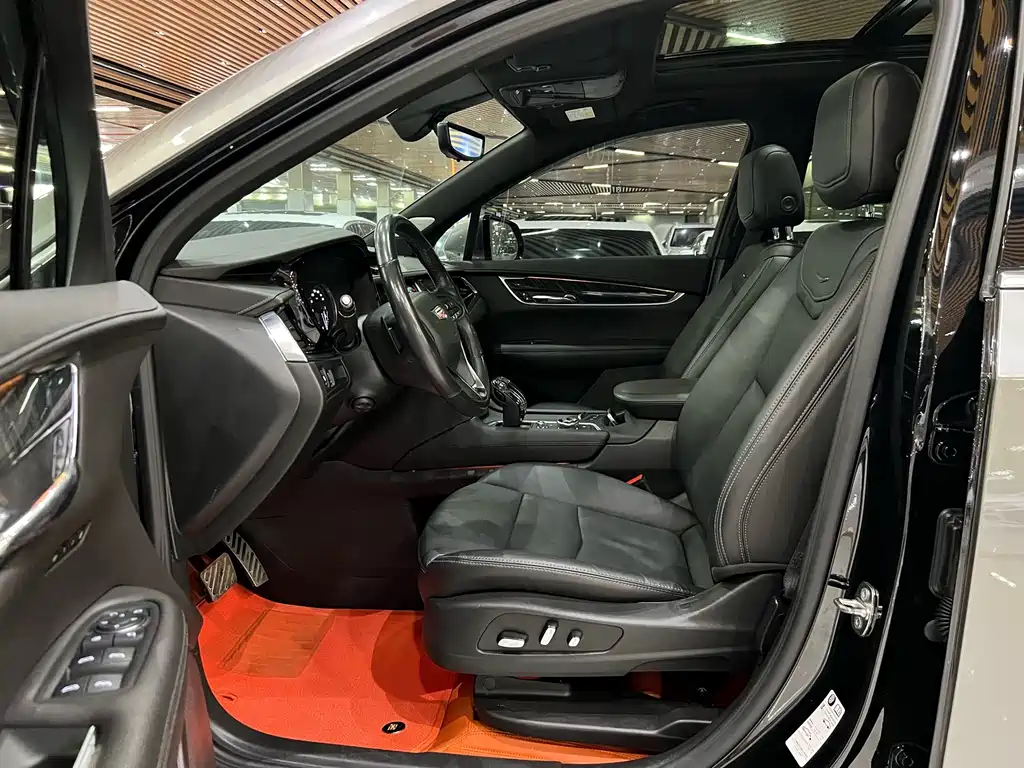 Cadillac XT6 — миниатюра 8