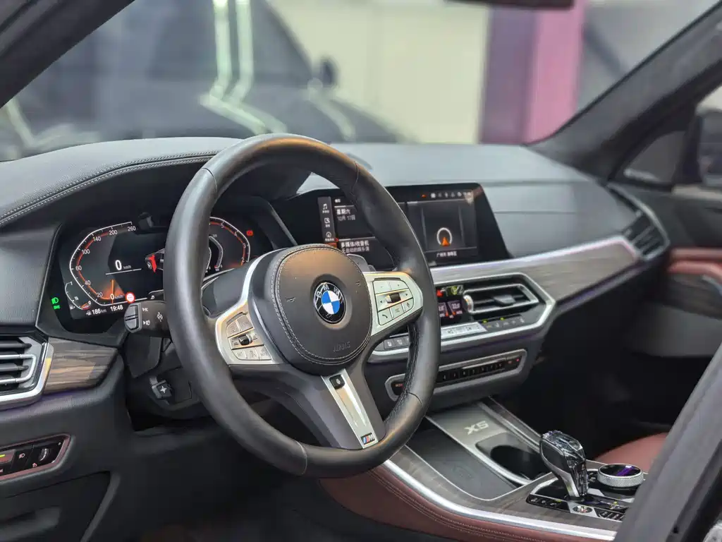 BMW X5 — миниатюра 14