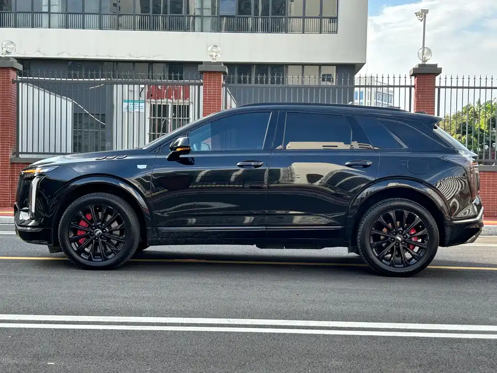 Cadillac XT5 — миниатюра 7