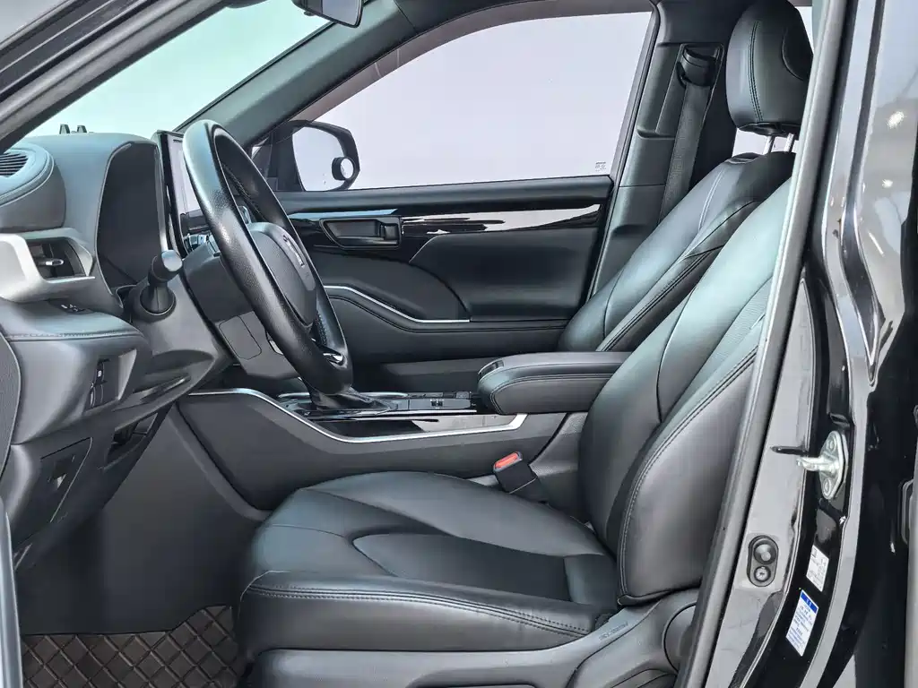 Toyota Crown Kluger 2022 2.5L HEV Elite