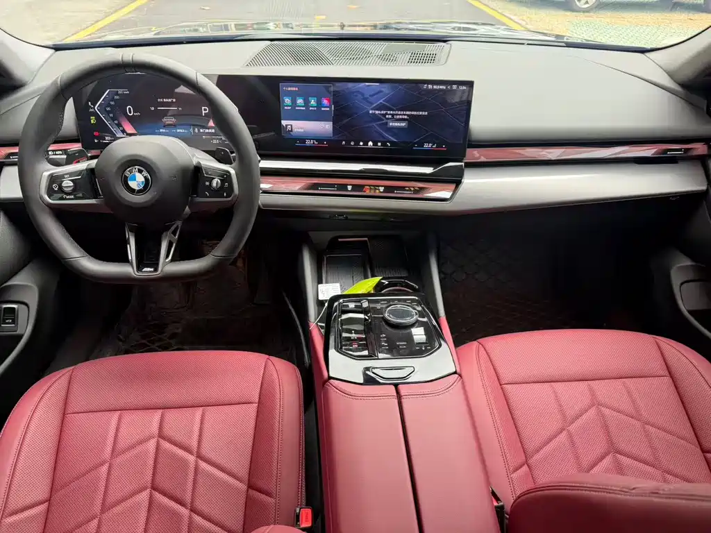 BMW 5 Series — миниатюра 8