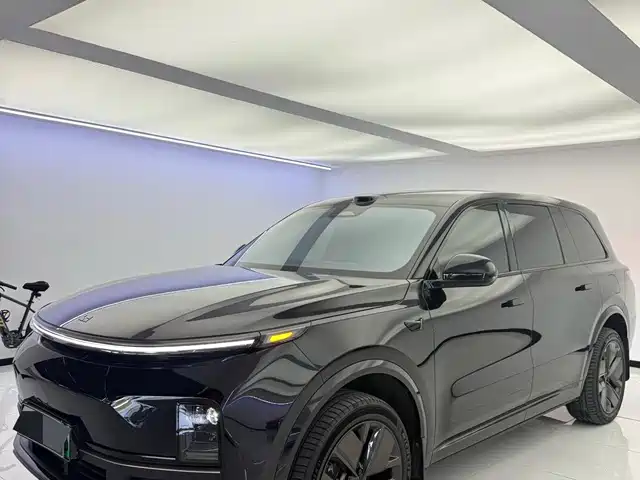 2025 Li Xiang L9