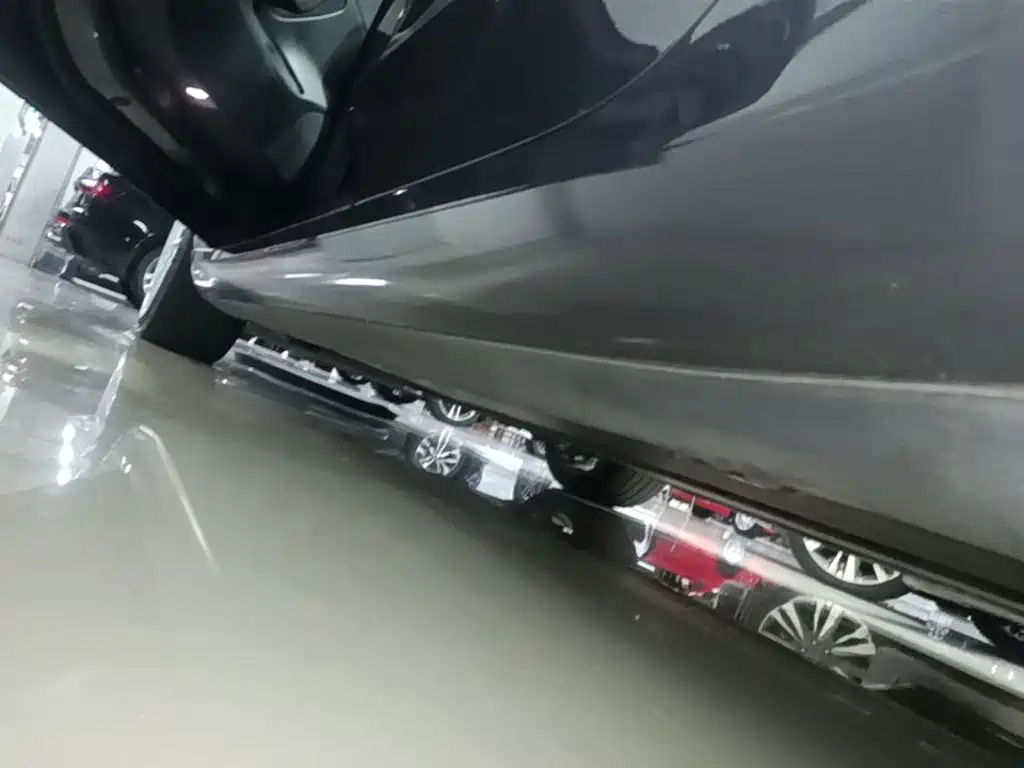 Tesla Model 3 — миниатюра 22