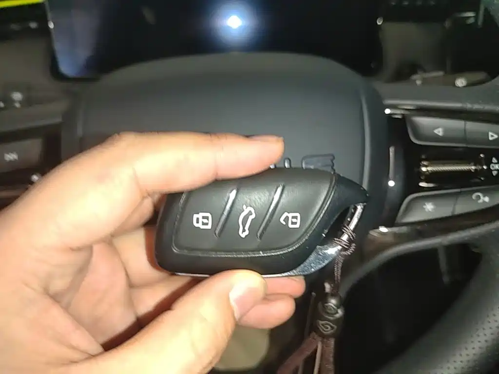 Roewe RX5 — миниатюра 9