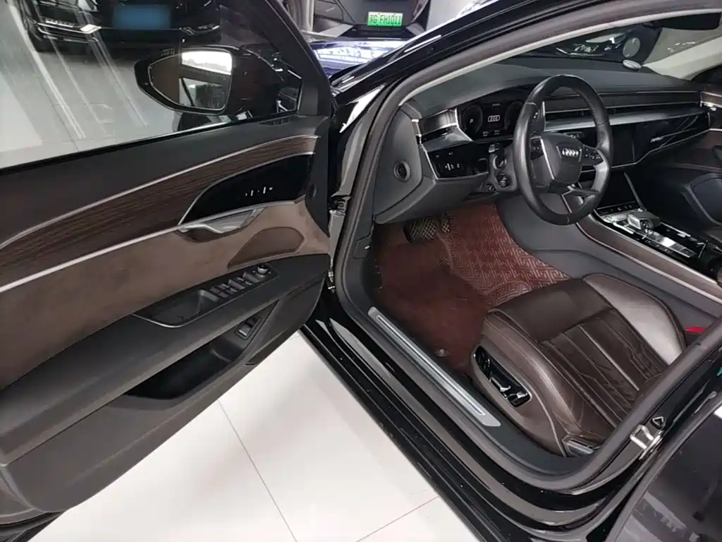 Audi A8 — миниатюра 16