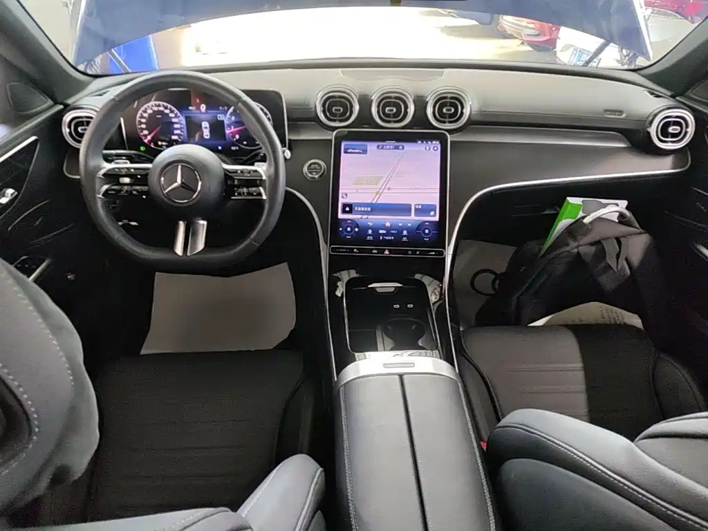 Mercedes-Benz C-Class — миниатюра 10