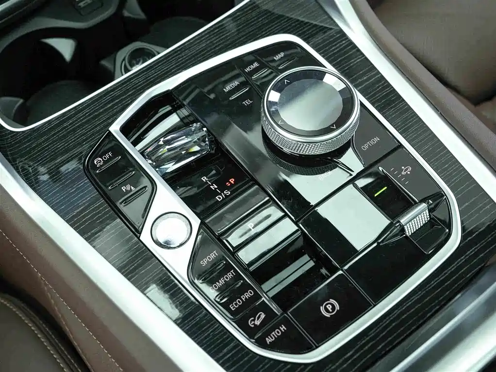 BMW X6 — миниатюра 10