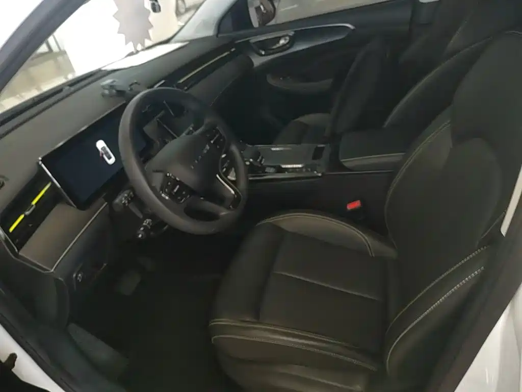 Roewe RX5 — миниатюра 15