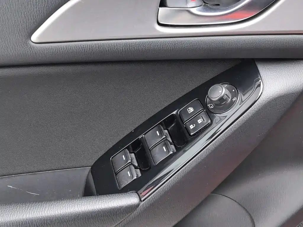Mazda 3 Axela — миниатюра 9