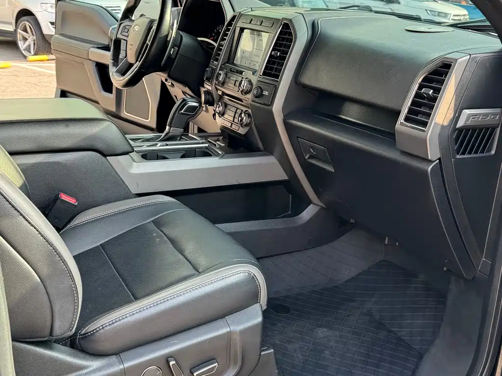 Ford F-150 Raptor — миниатюра 15