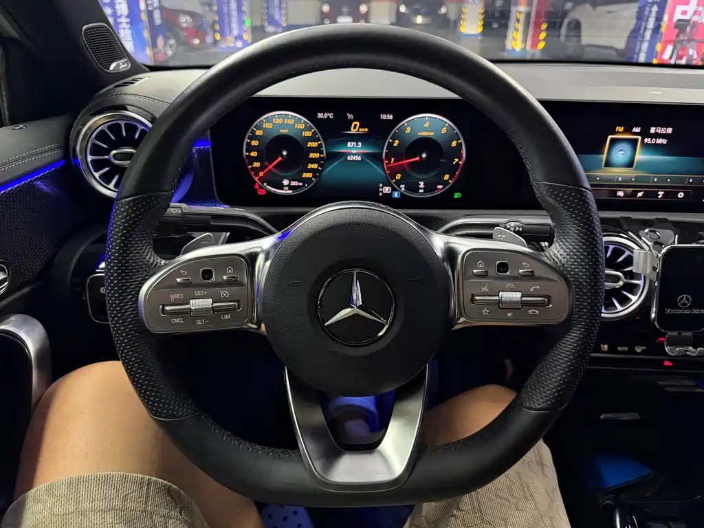 Mercedes-Benz A-Class — миниатюра 13