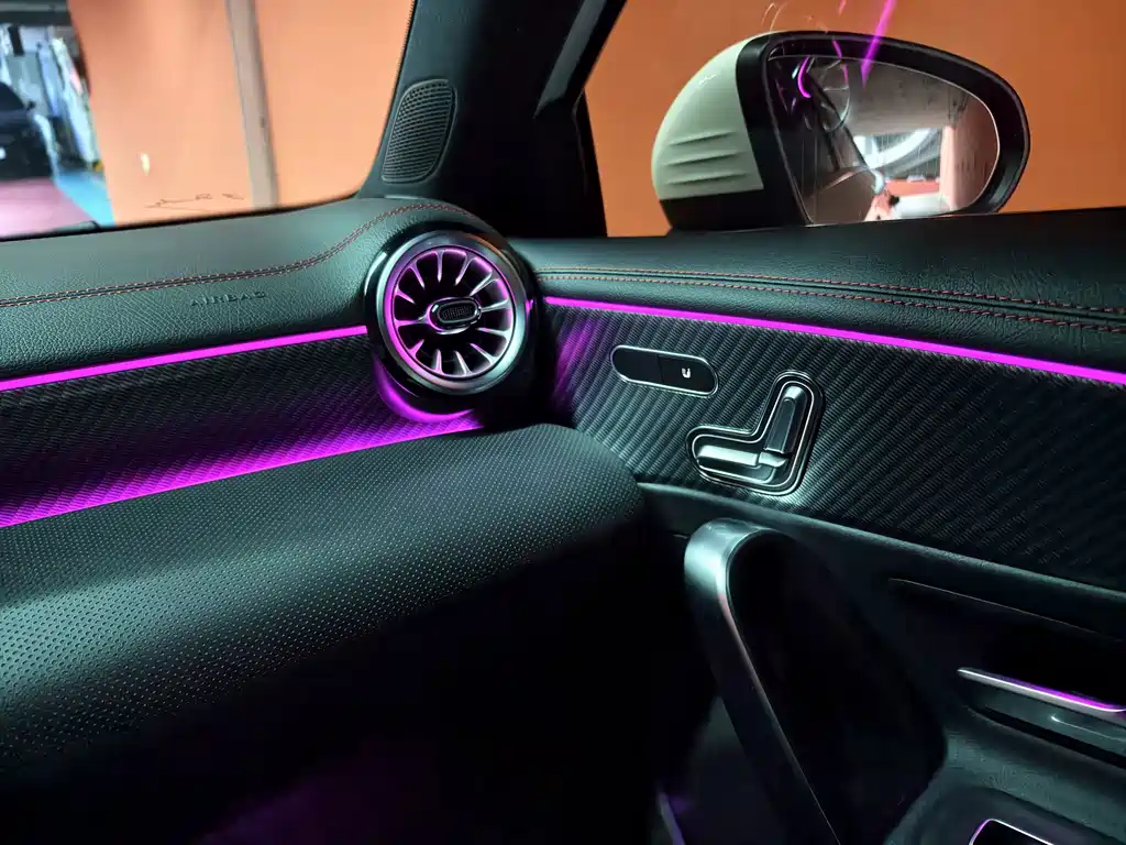 Mercedes-Benz A-Class — миниатюра 7