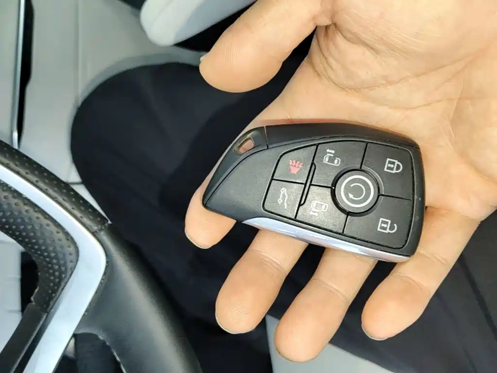 Buick GL8 Hybrid — миниатюра 9