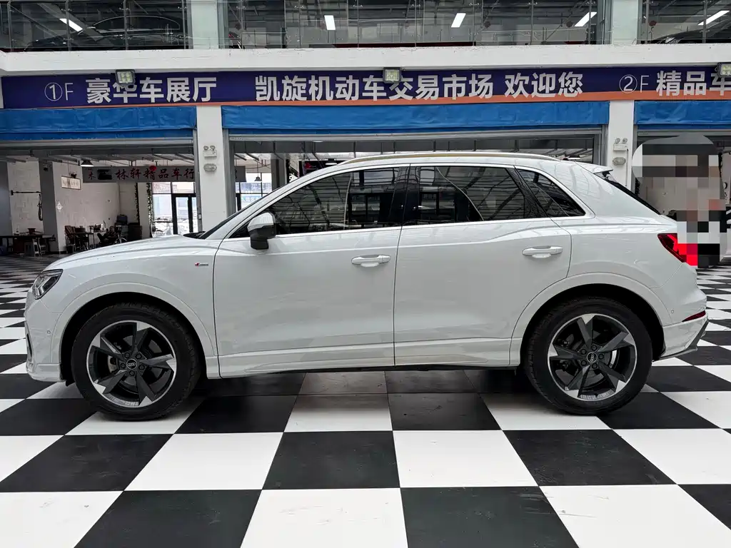Audi Q3 — миниатюра 6