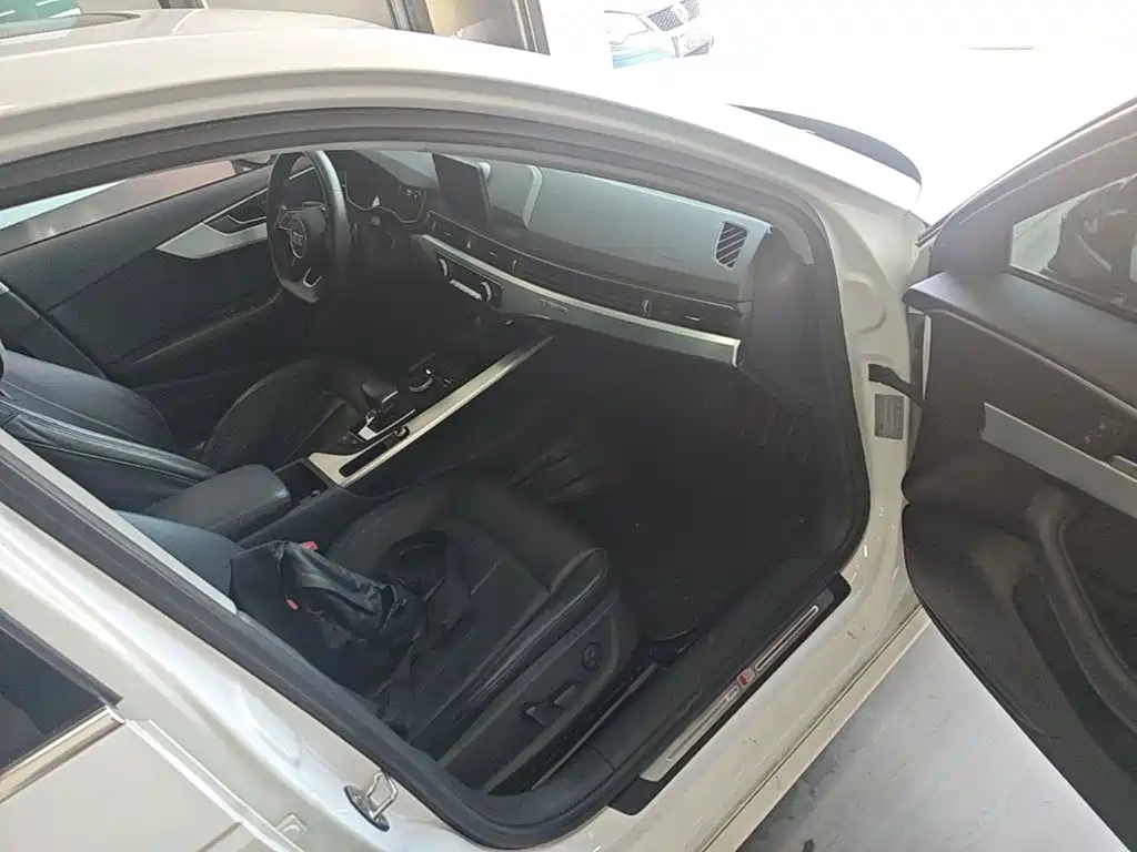 Audi A4L — миниатюра 11