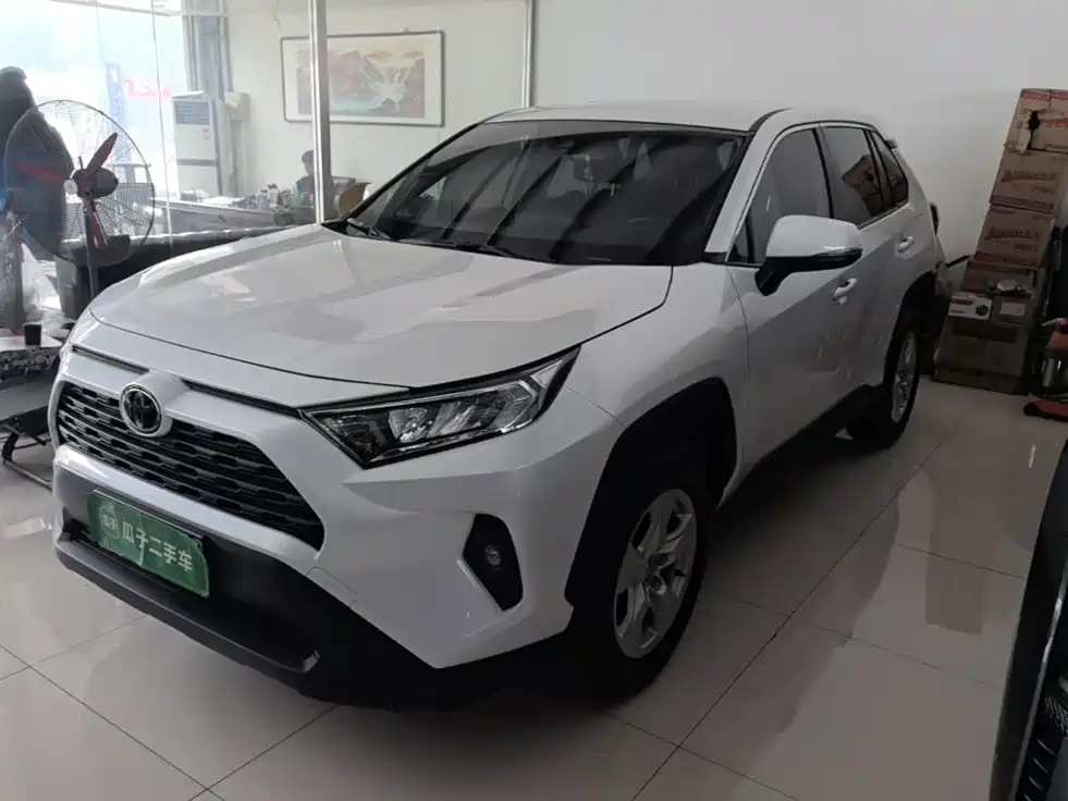 Toyota RAV4 — миниатюра 2