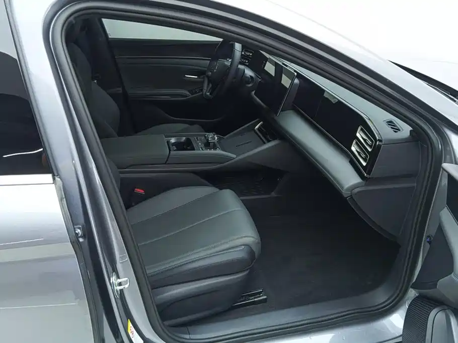 BYD Qin L — миниатюра 8