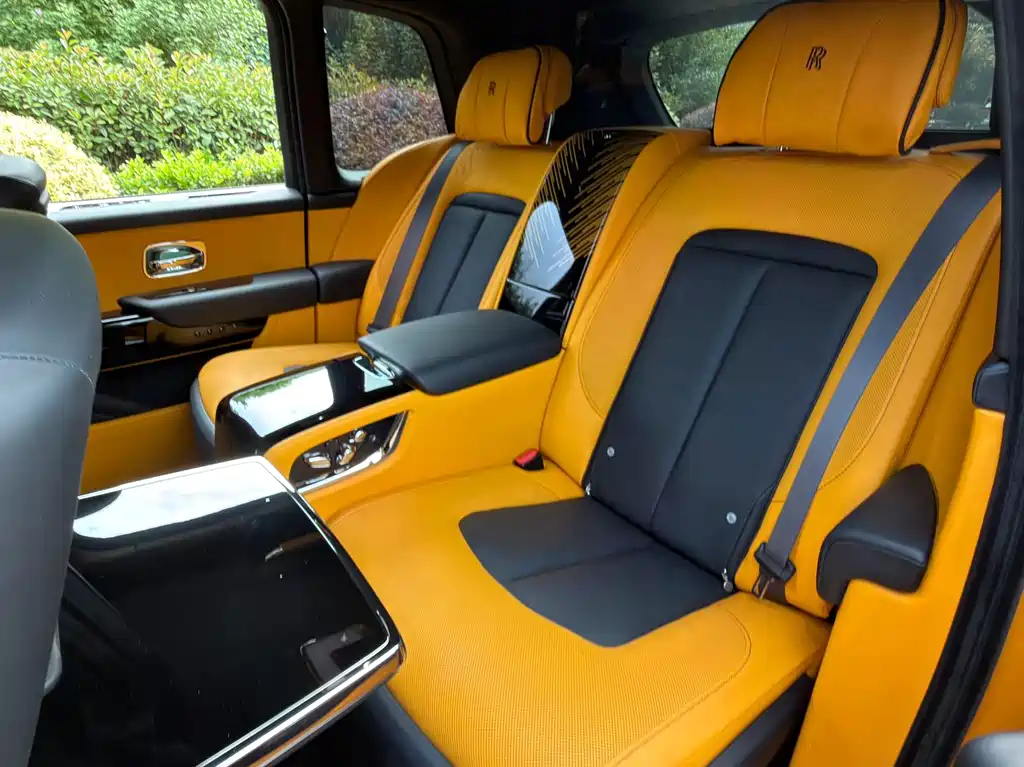 Rolls-Royce Cullinan — миниатюра 5