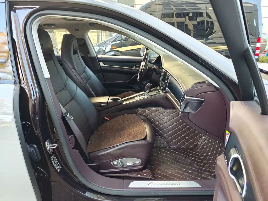 Porsche Panamera — миниатюра 18