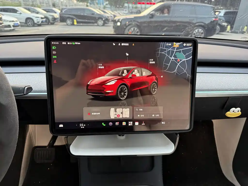 Tesla Model Y — миниатюра 7