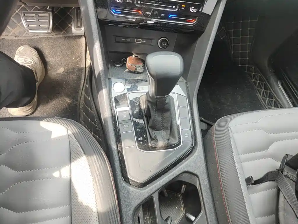 Volkswagen Tiguan X — миниатюра 14