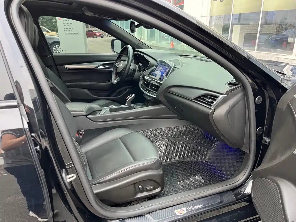 Cadillac CT5 — миниатюра 19