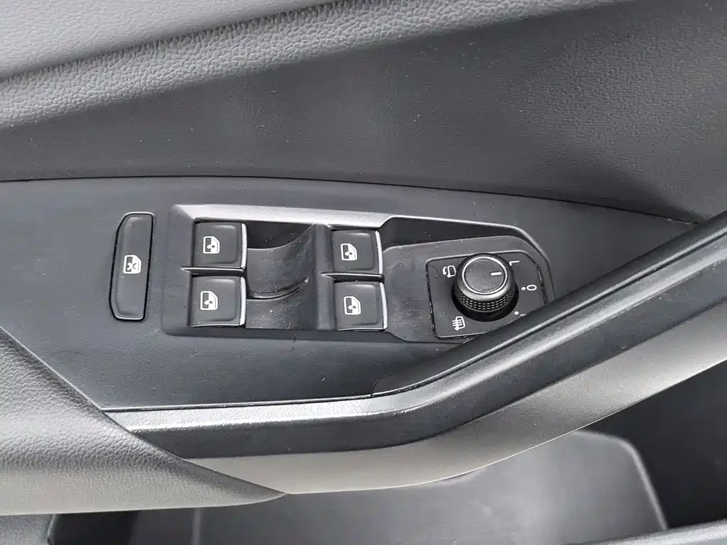 Volkswagen Sagitar — миниатюра 9