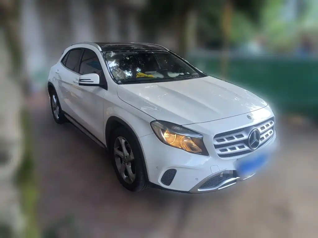 Mercedes-Benz GLA — миниатюра 24