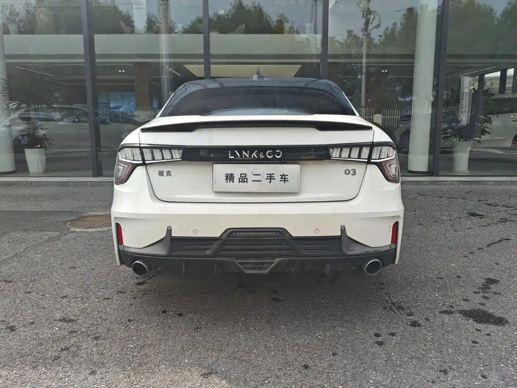 Lynk & Co 03 — миниатюра 5