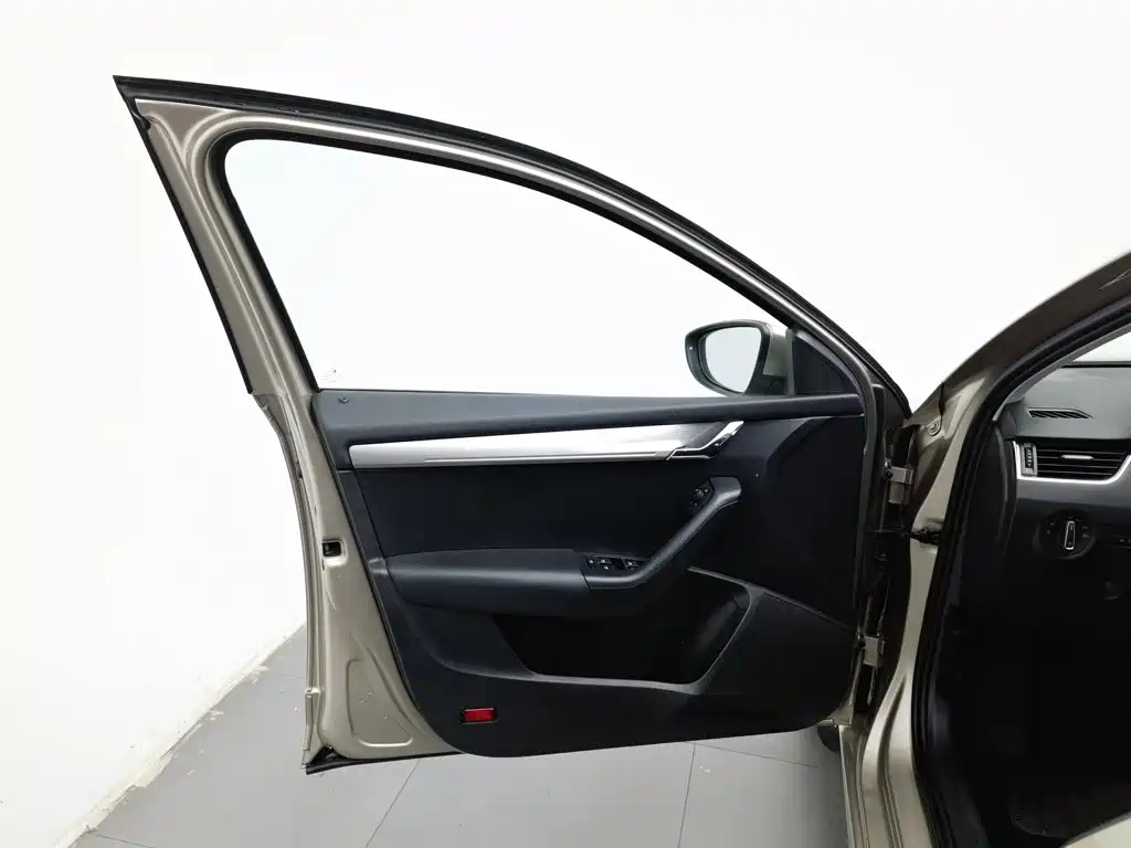 Skoda Octavia — миниатюра 8