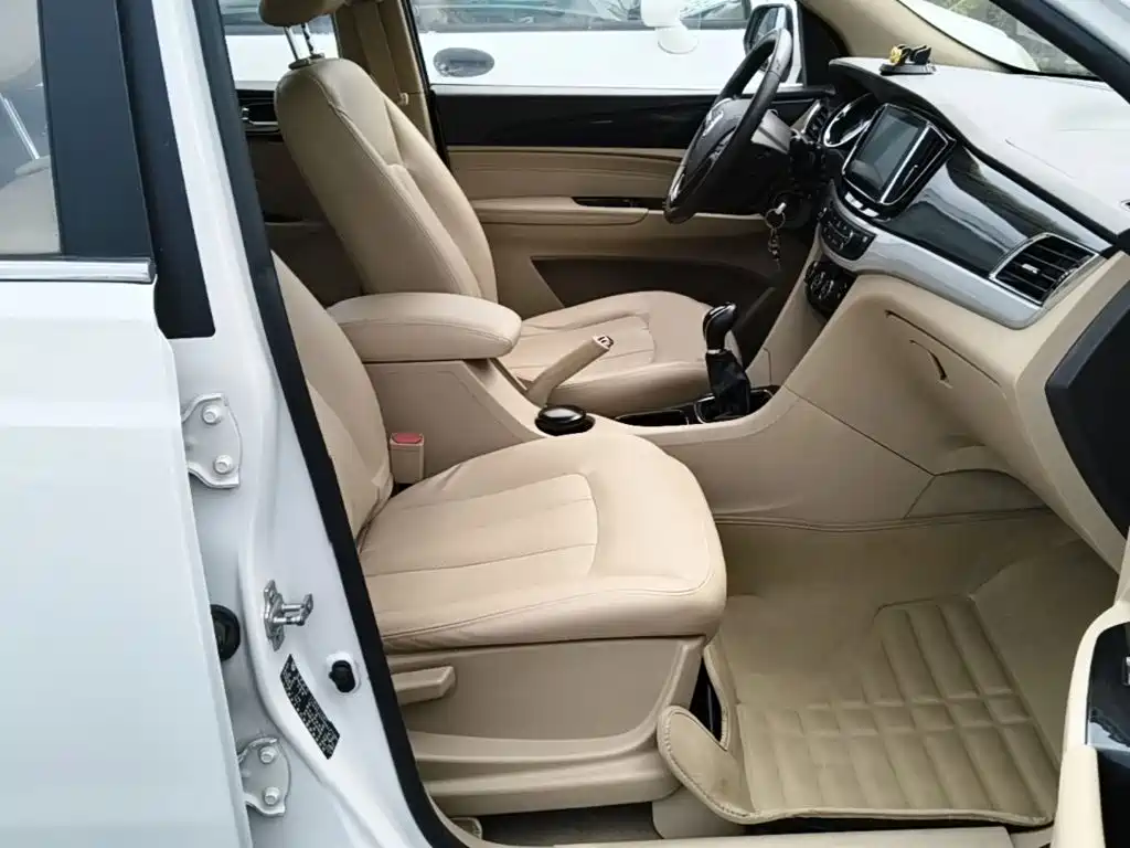 Baojun 730 — миниатюра 25